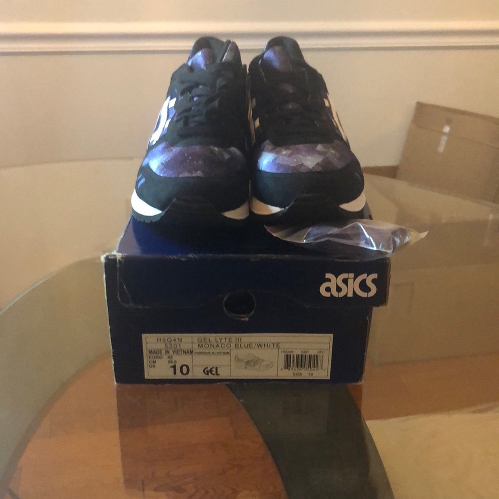 ASICS galaxy gel